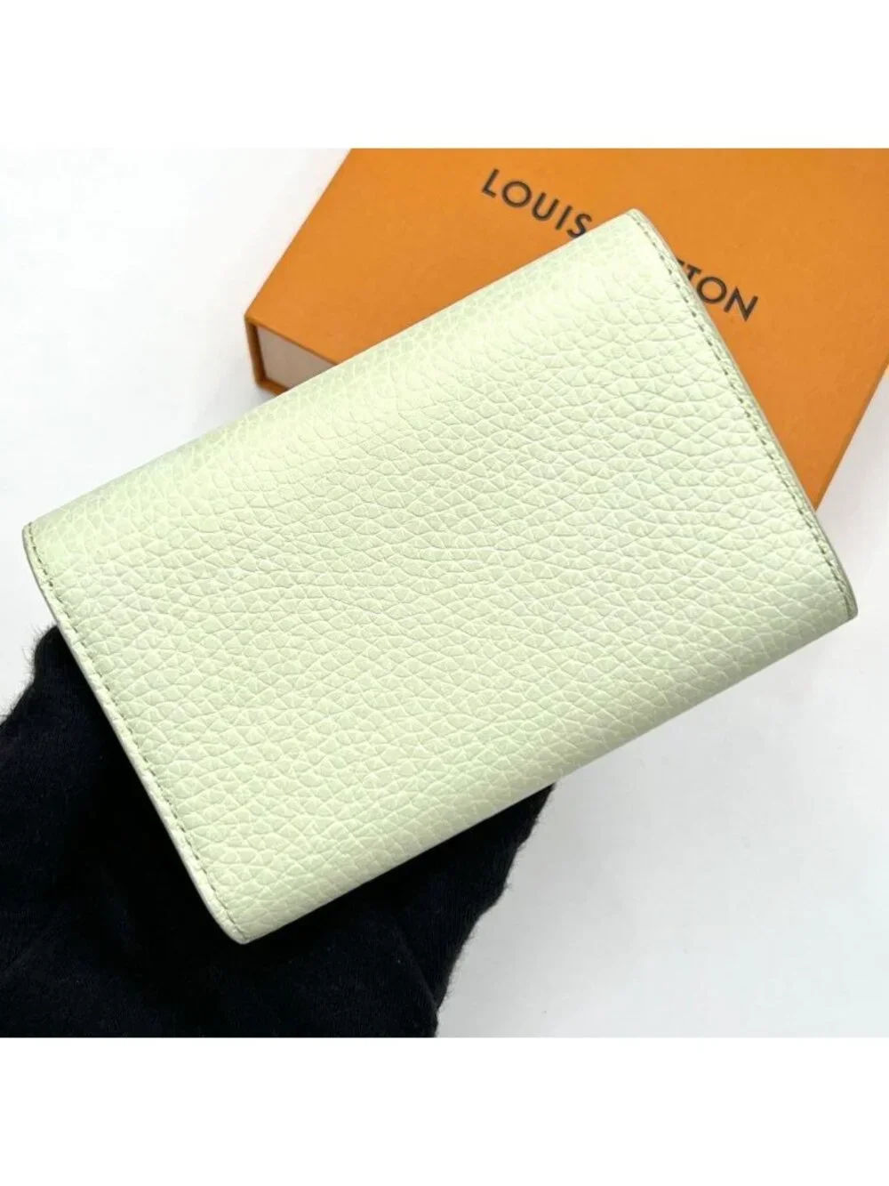 Louis Vuitton Taurillon Capucines Compact Green Trifold Wallet